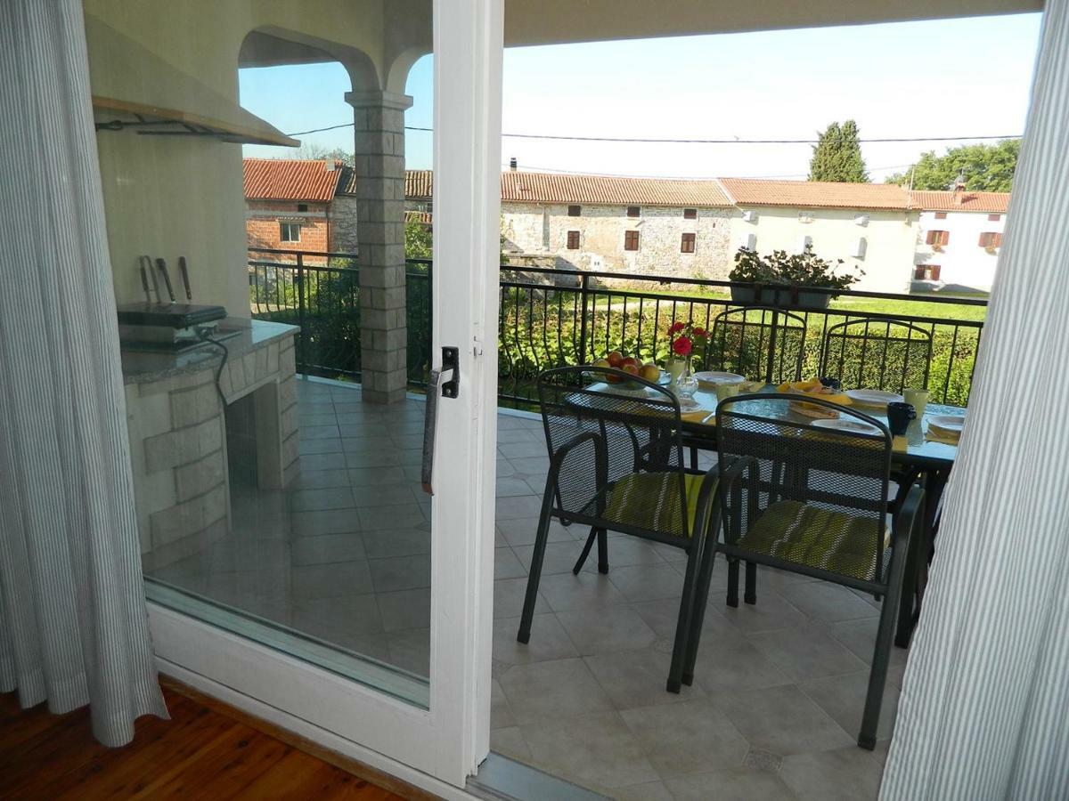 Chiara Apartment Kirmenjak Εξωτερικό φωτογραφία